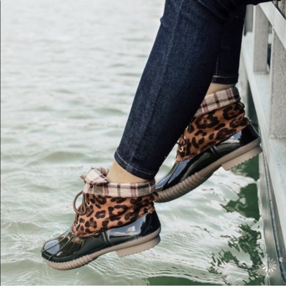 Leopard Print Duck Boots - Picture 3 of 8